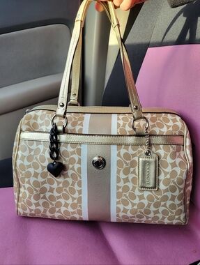 Coach Chelsea Heritage Stripe